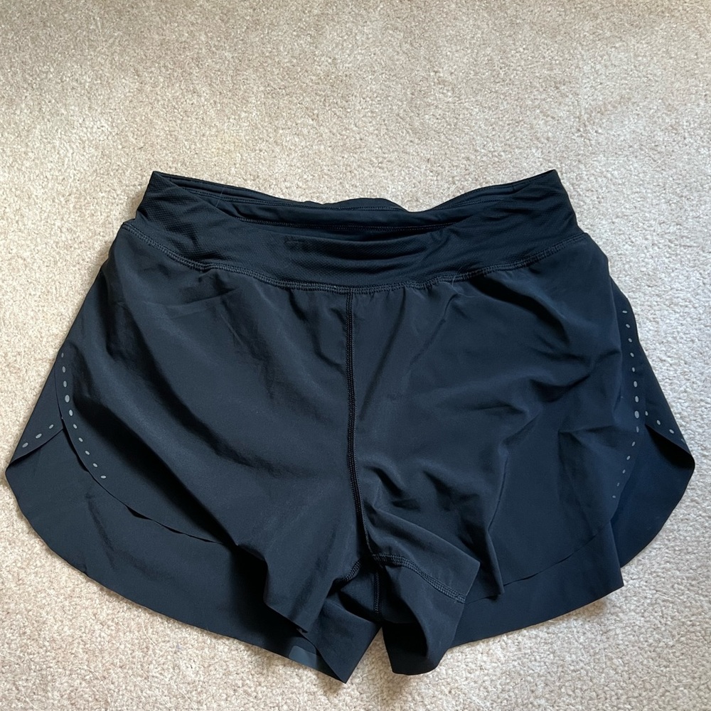 Lululemon Find Your Pace high-rise lined short 3”